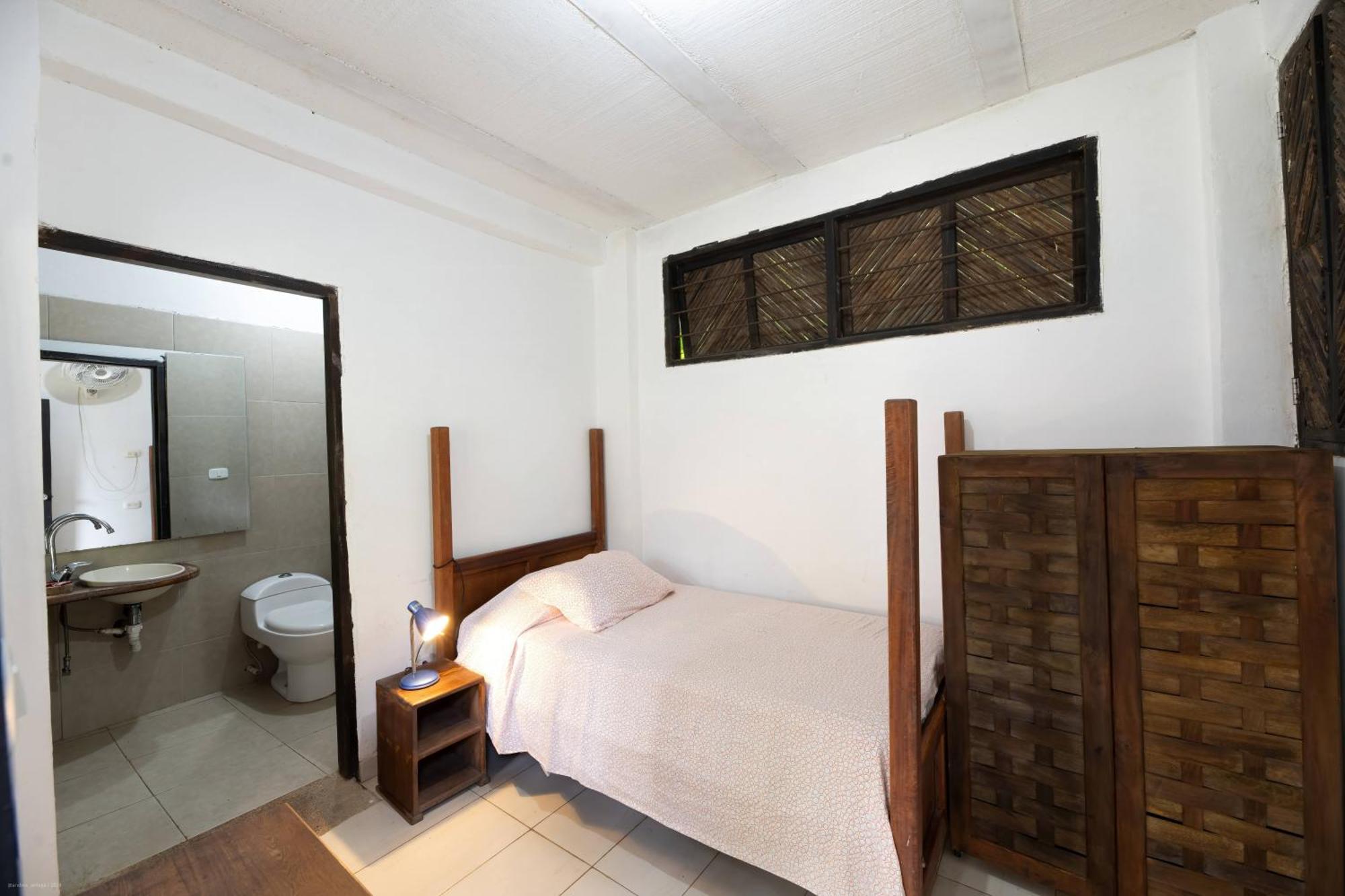 Hostal La Media Luna פאלומינו מראה חיצוני תמונה