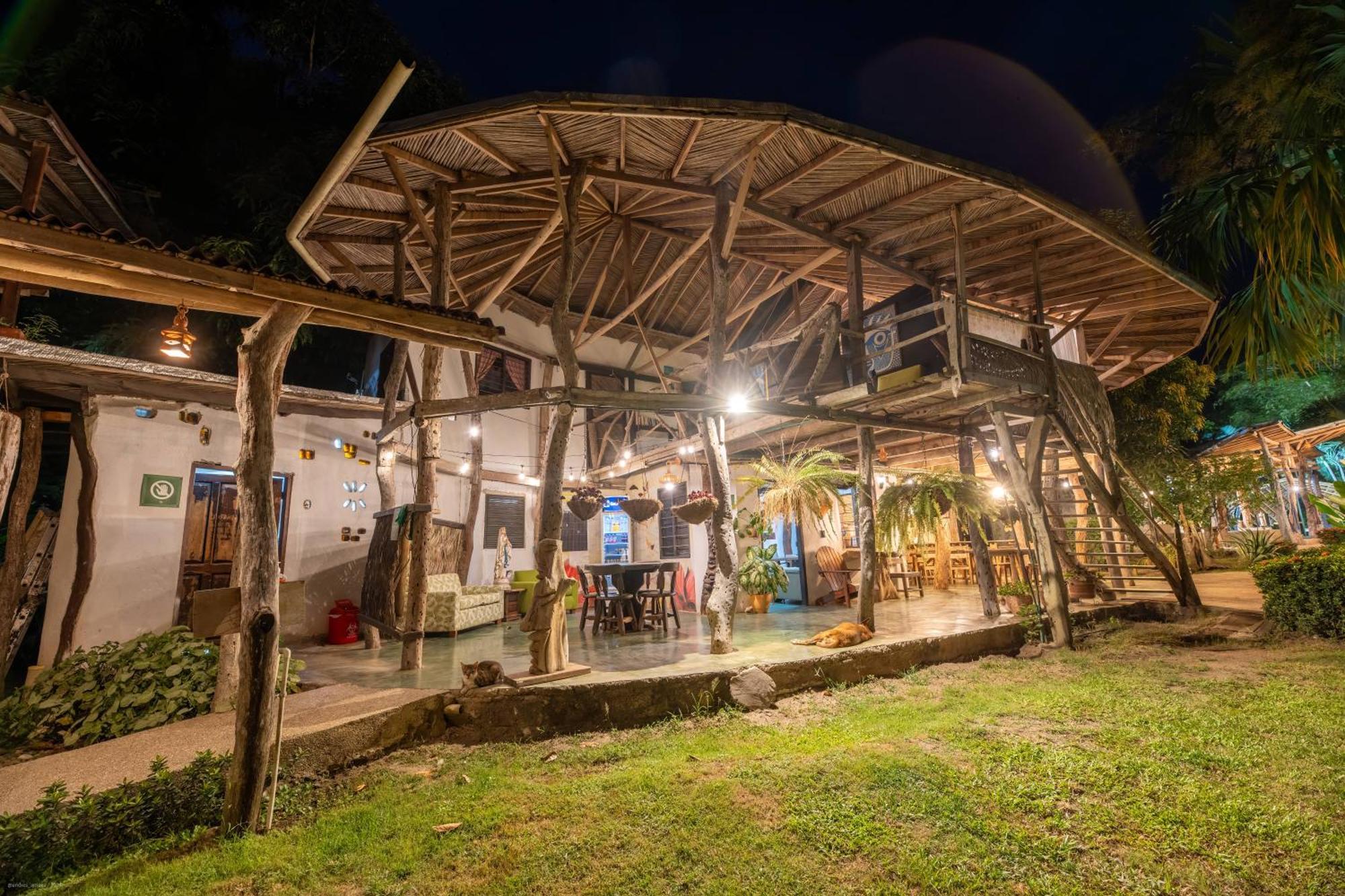 Hostal La Media Luna פאלומינו מראה חיצוני תמונה