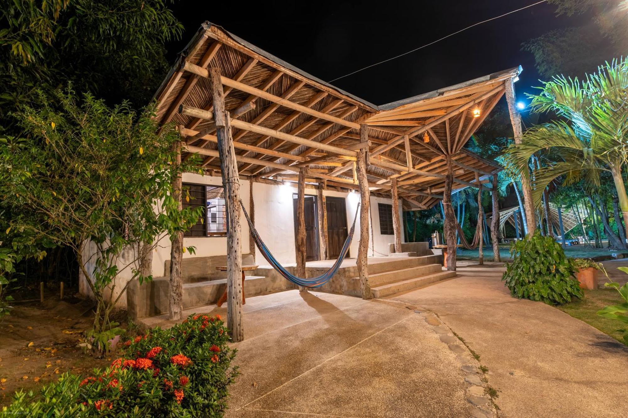 Hostal La Media Luna פאלומינו מראה חיצוני תמונה