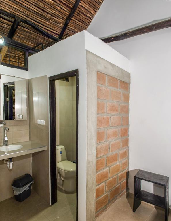 Hostal La Media Luna פאלומינו מראה חיצוני תמונה