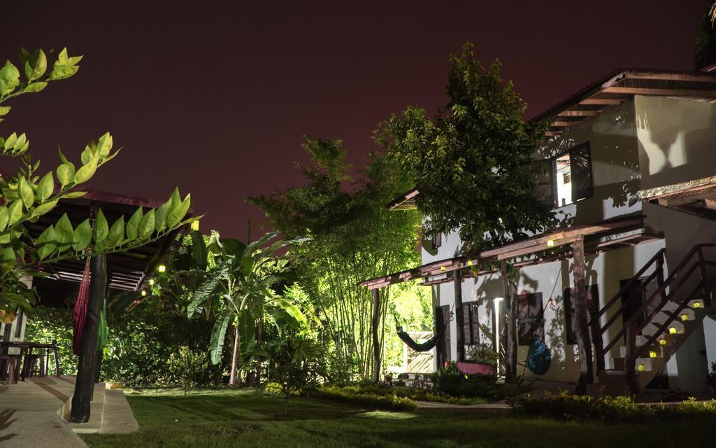 Hostal La Media Luna פאלומינו מראה חיצוני תמונה