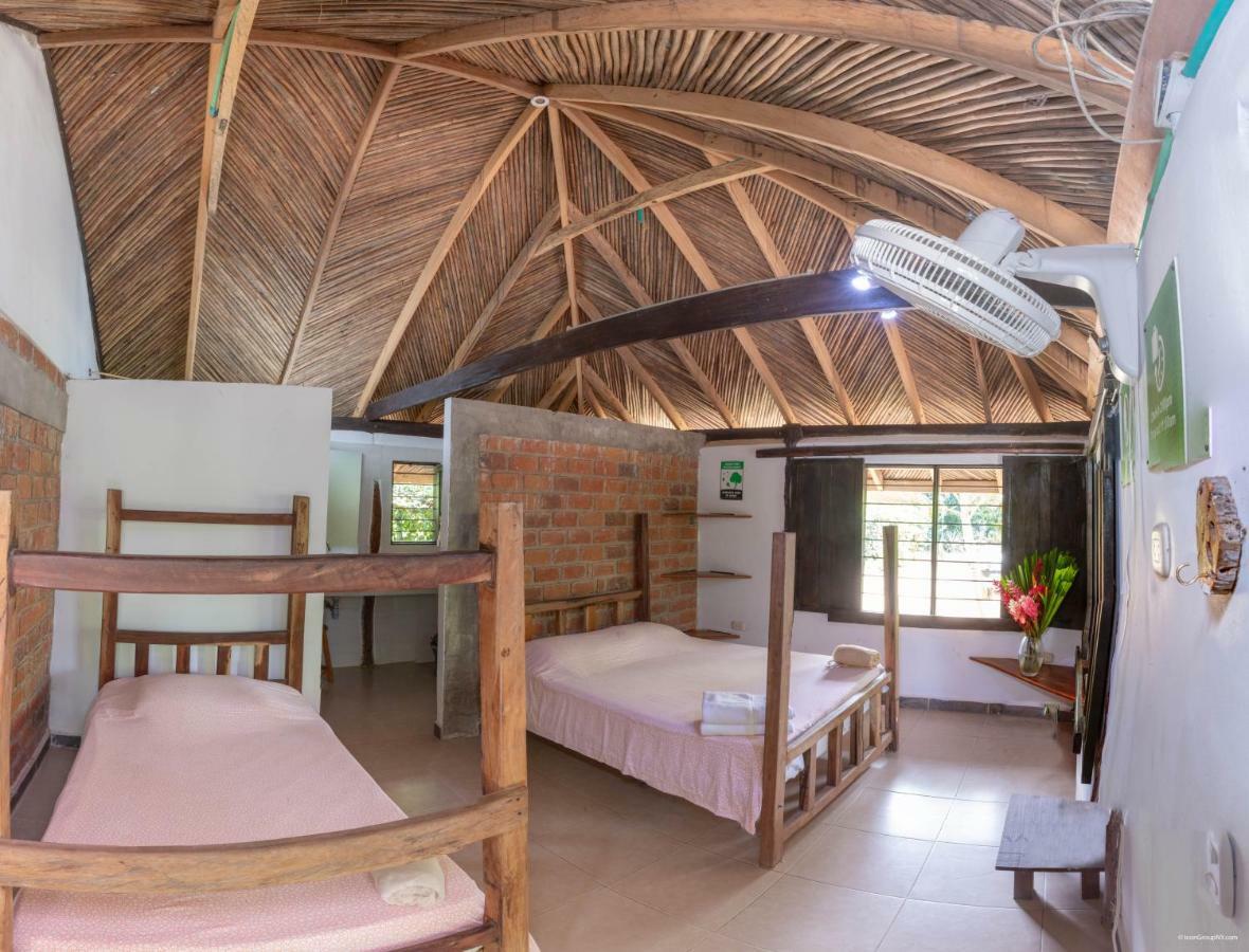 Hostal La Media Luna פאלומינו מראה חיצוני תמונה