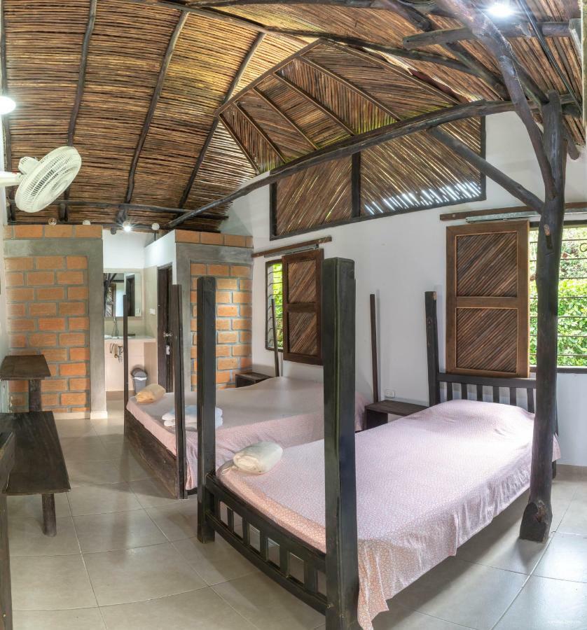 Hostal La Media Luna פאלומינו מראה חיצוני תמונה